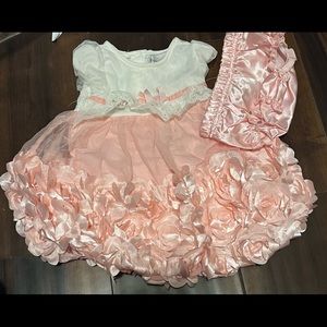 Peach dress for baby girl size 6-9 never used
